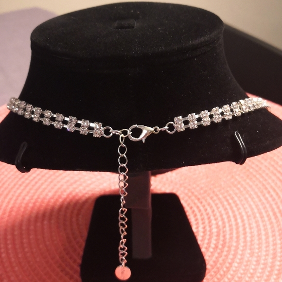 Necklace - Picture 2 of 3